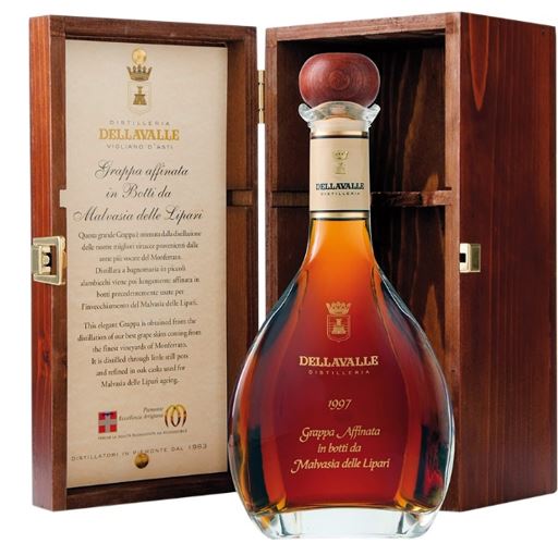 Grappa Dellavalle Affinata in botti da Malvasia delle Lipari 70.0